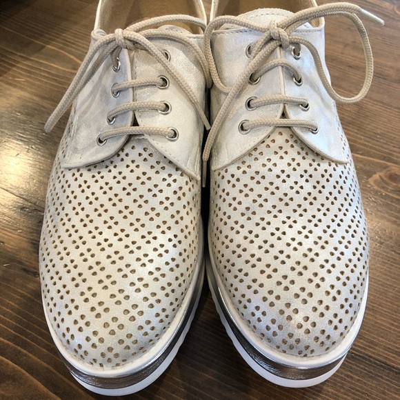 Italian platform lace up... very cool shoe! - Picture 5 of 5